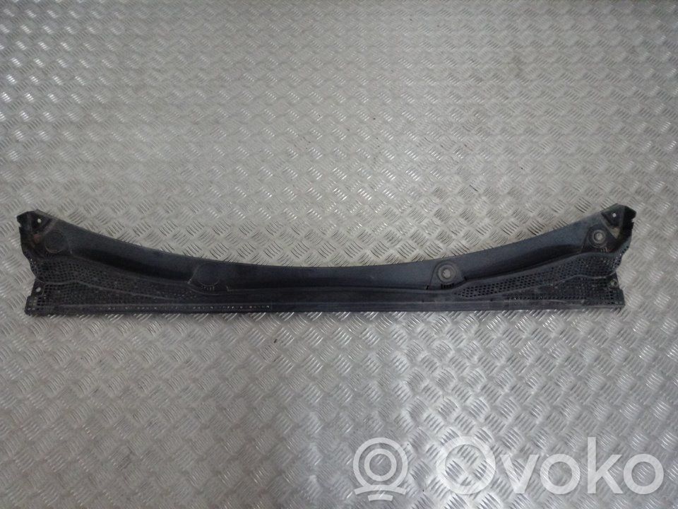 Renault Captur II Listwa szyby czołowej / przedniej 
