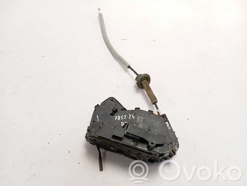 Priekšpusē slēdzene   B6A5TB837016A