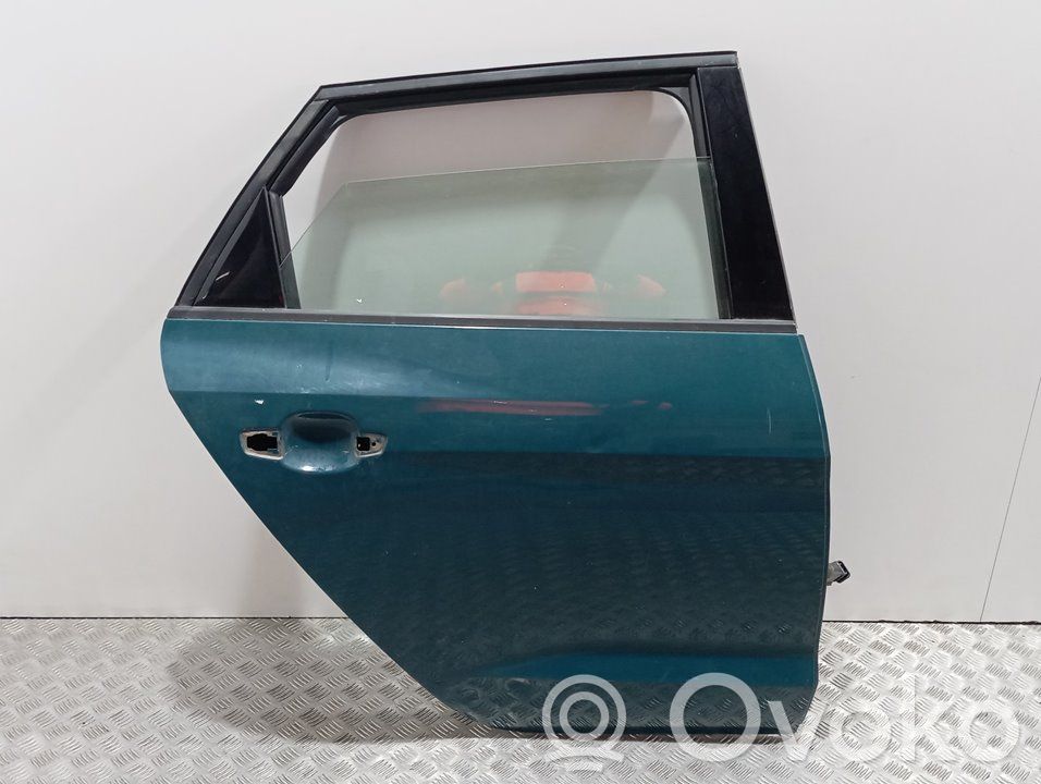 Galinės durys   82G833052