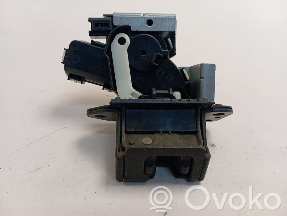 Tailgate lock latch   SINREF
