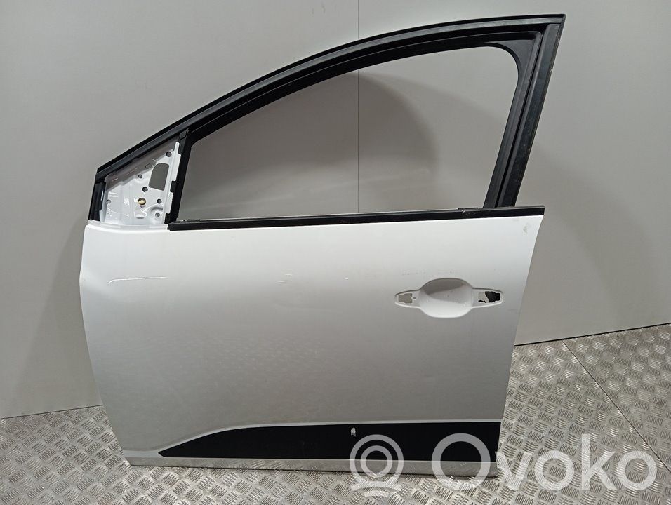 Dacia Sandero III Puerta delantera 
