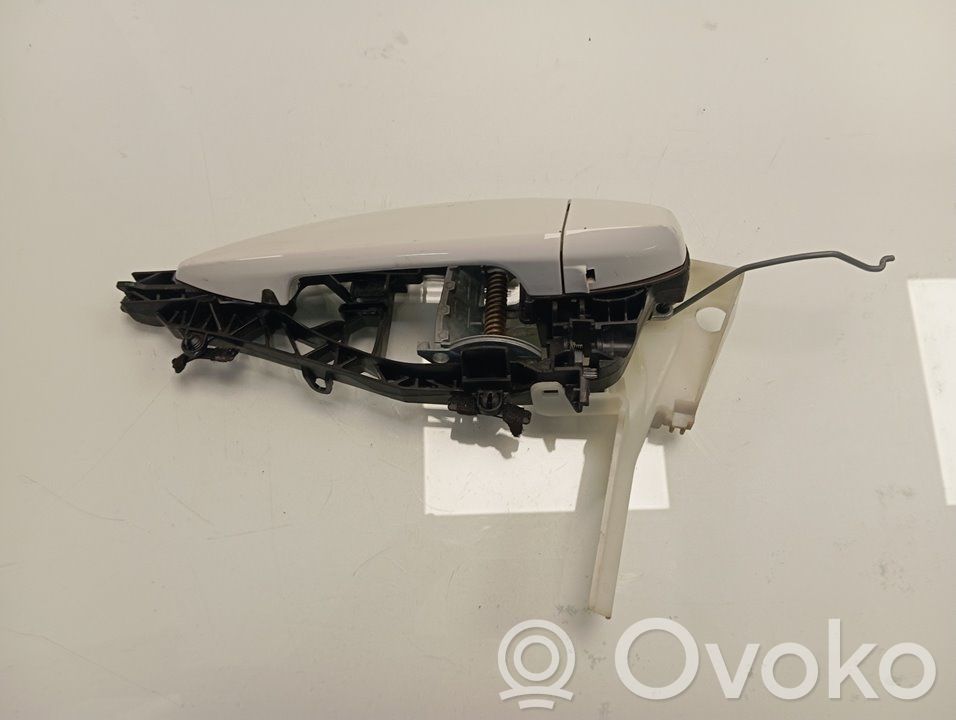 BMW 2 F22 F23 Klamka zewnętrzna drzwi przednich 