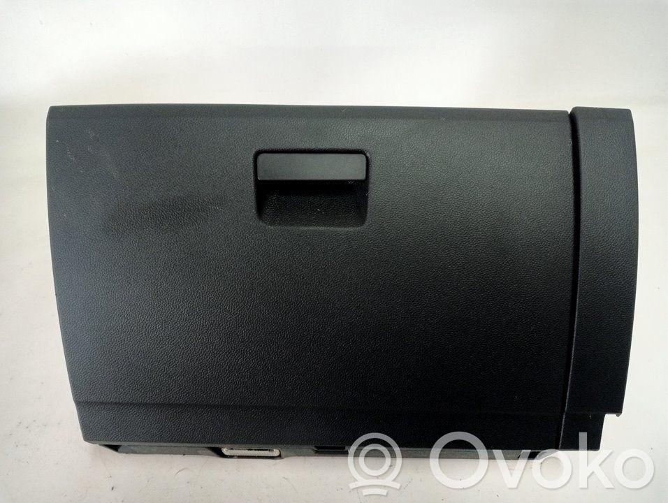 Guantera   6F1857103M