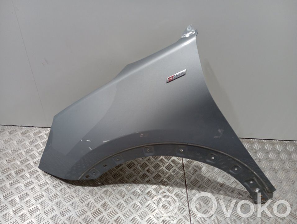 Ford Puma Крыло 