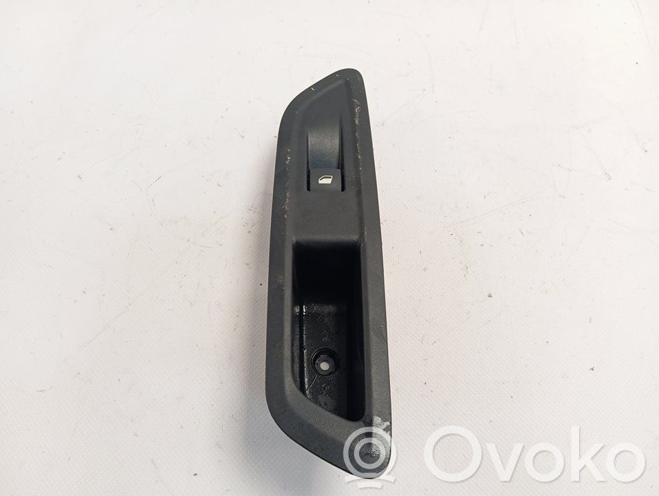 Electric window control switch   980448032