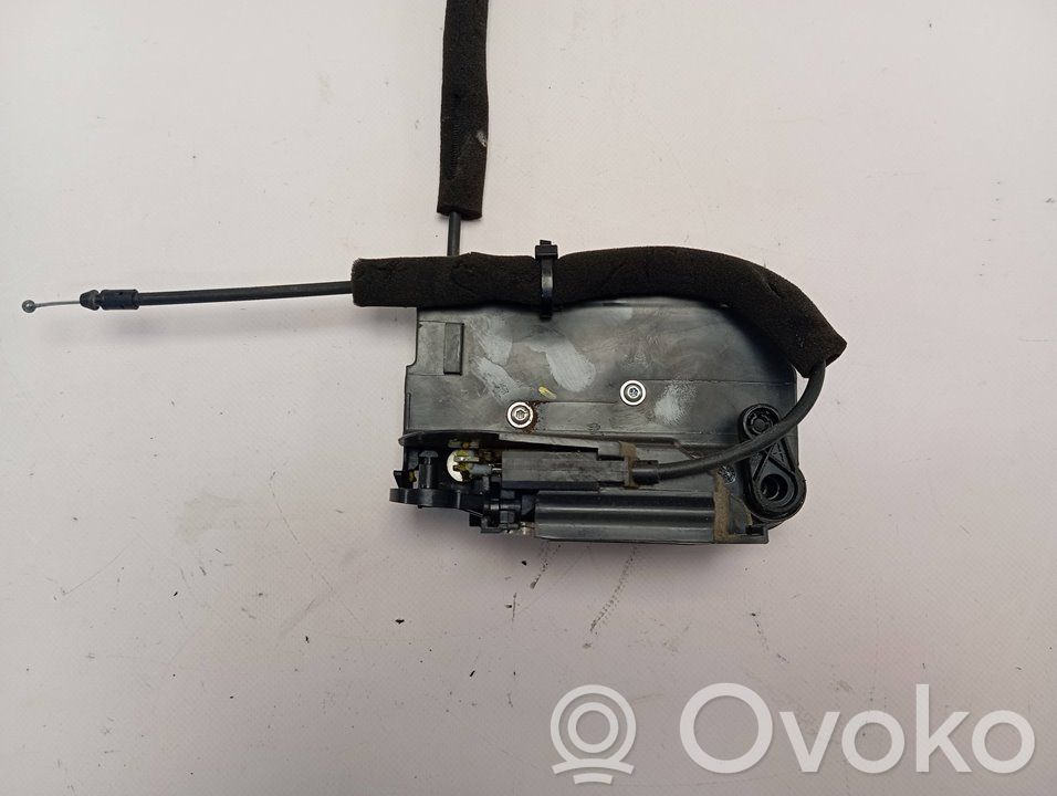 Iveco Daily 6th gen Etuoven lukko