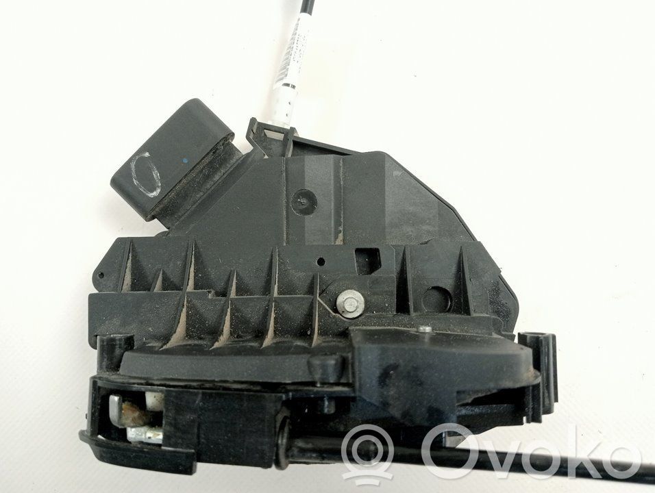 Zamek drzwi przednich   4053413895173