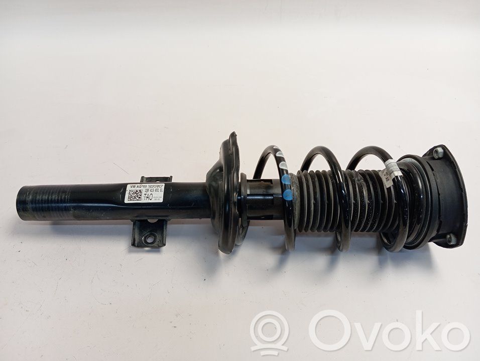Volkswagen Taigo Amortyzator osi przedniej ze sprężyną 