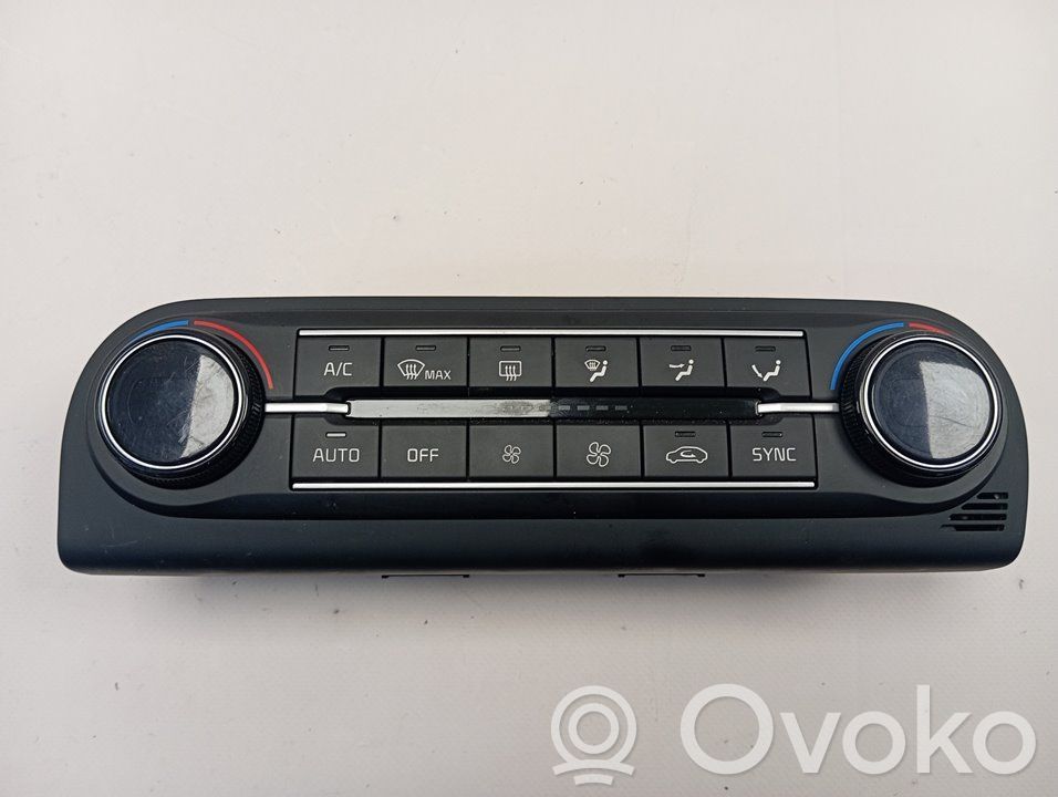 KIA Ceed Air conditioner control unit module 