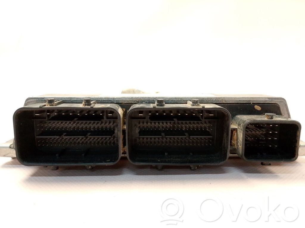 Unidad de control/módulo del motor   237107756S