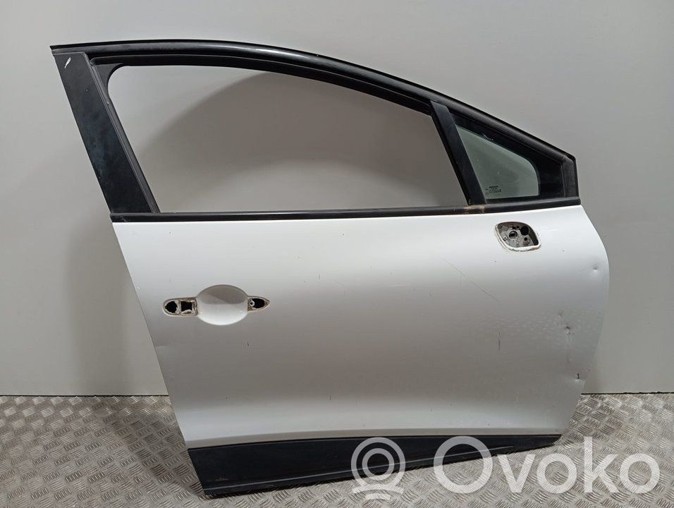 Puerta delantera   801008302R,800996727R