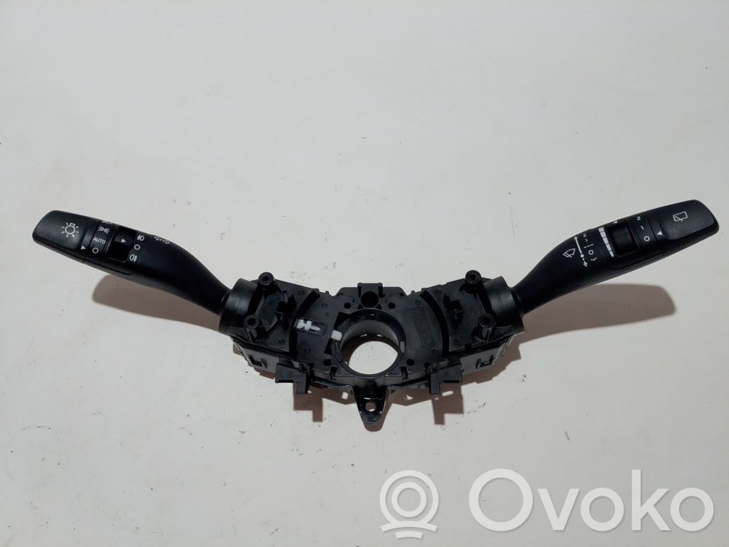 KIA Stonic Multifunctional control switch/knob 