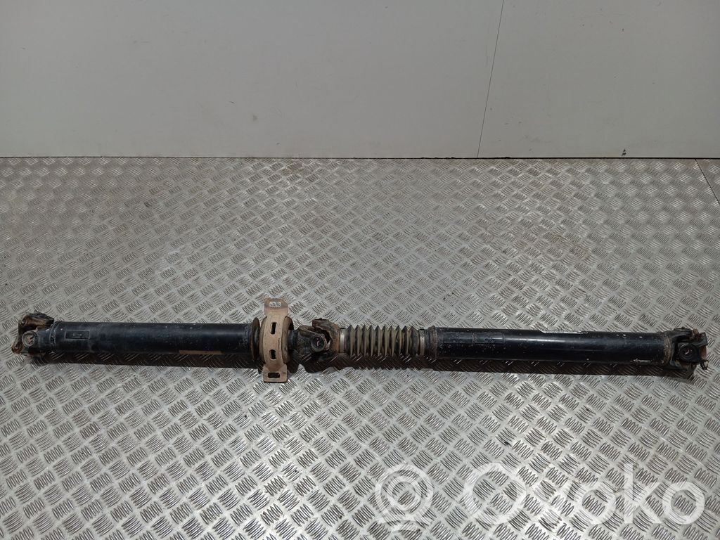 Toyota Hilux (AN120, AN130) Albero di trasmissione con sede centrale