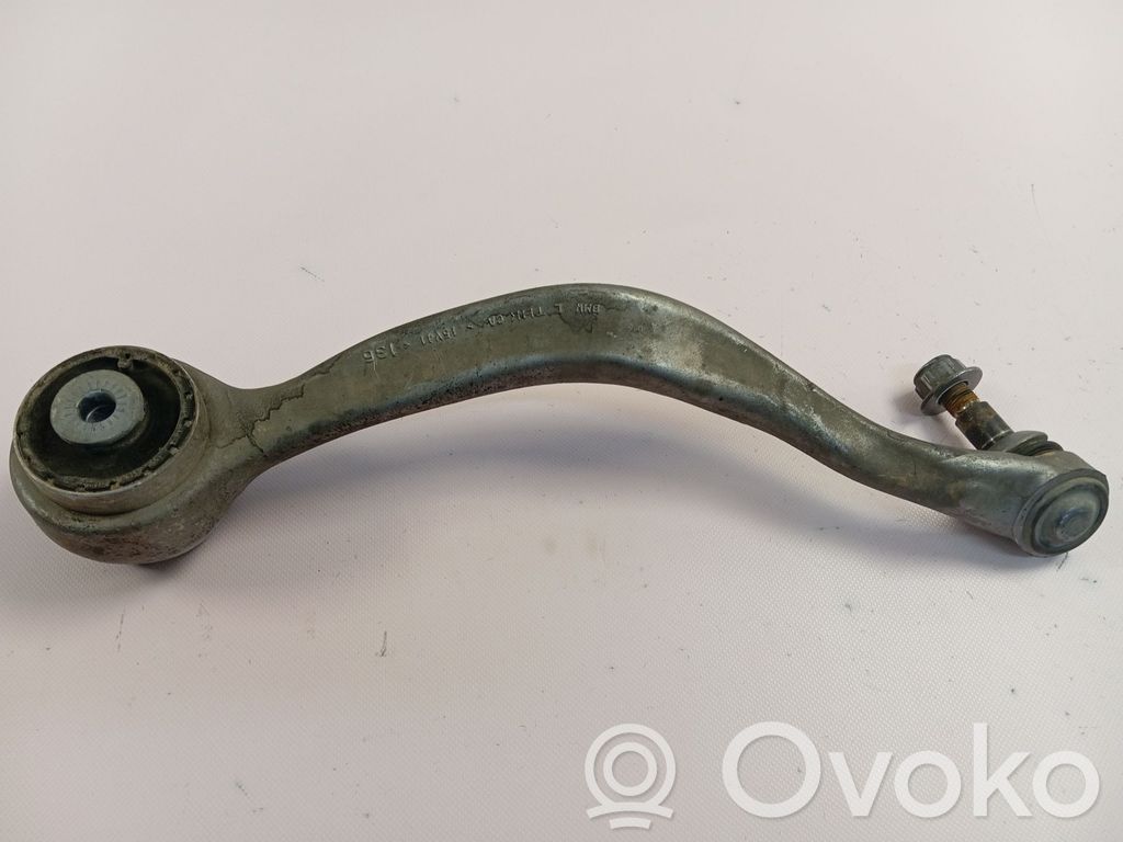 Triangle bras de suspension inférieur avant