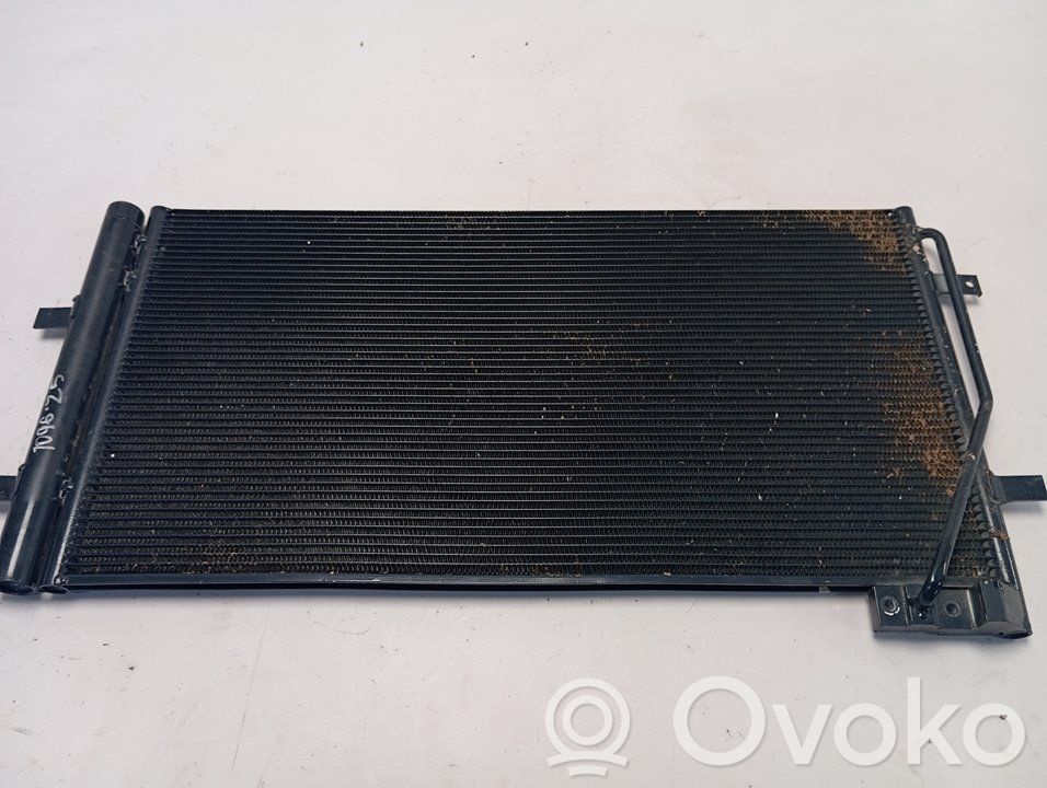 Radiateur condenseur de climatisation