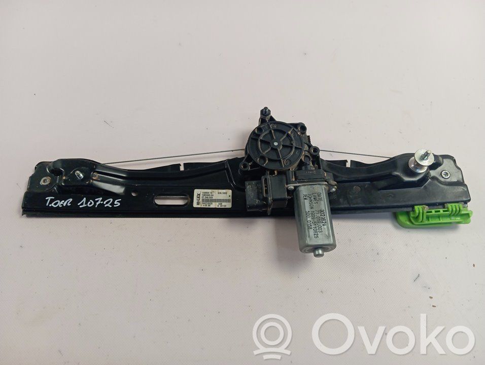BMW 2 F46 Macara geam ușă spate cu motor 
