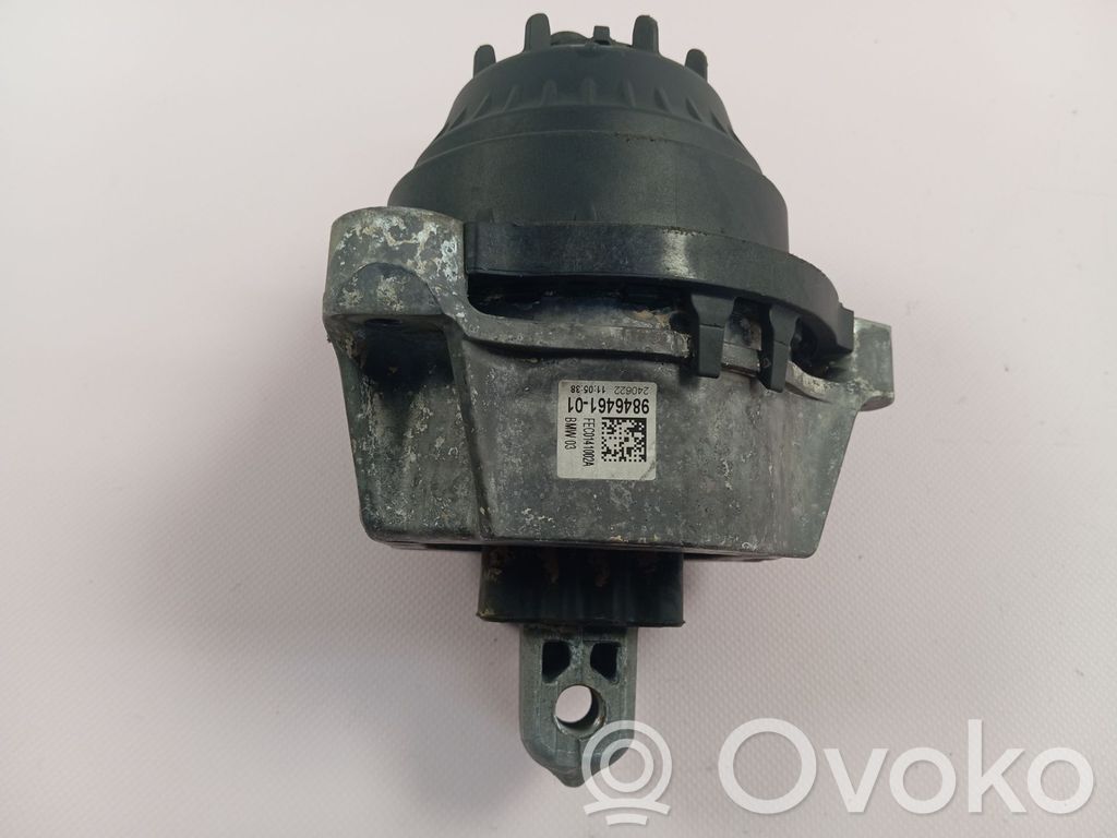 BMW X7 G07 Engine mount bracket 