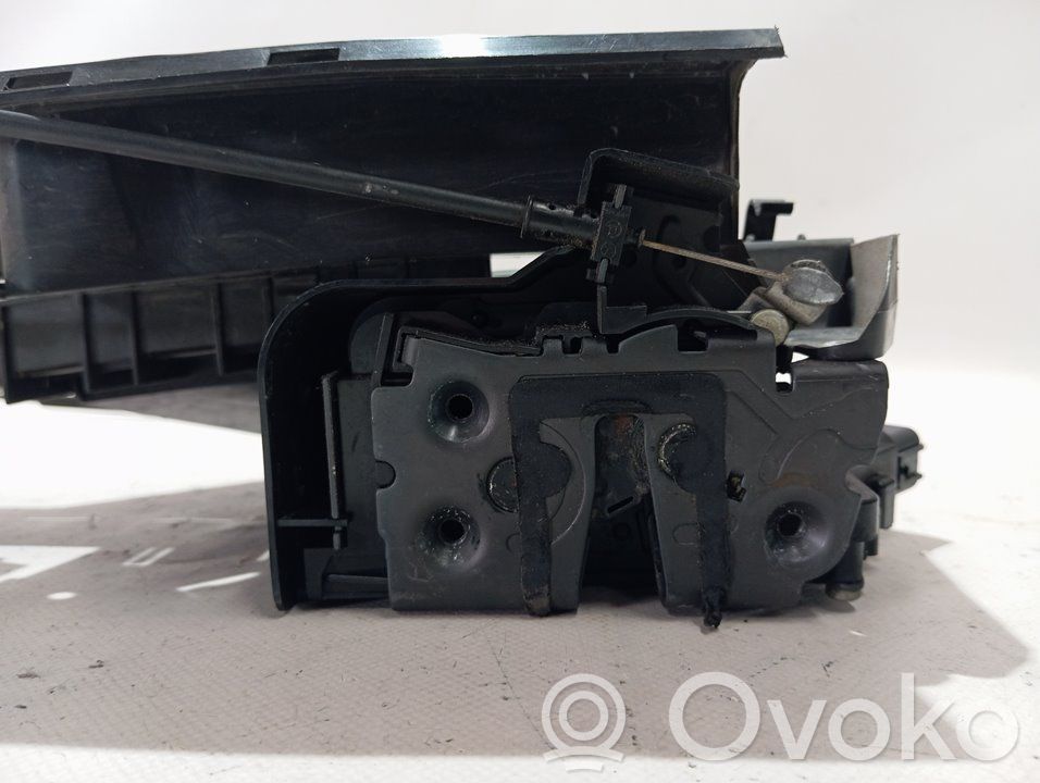 Ford Focus Etuoven lukko 