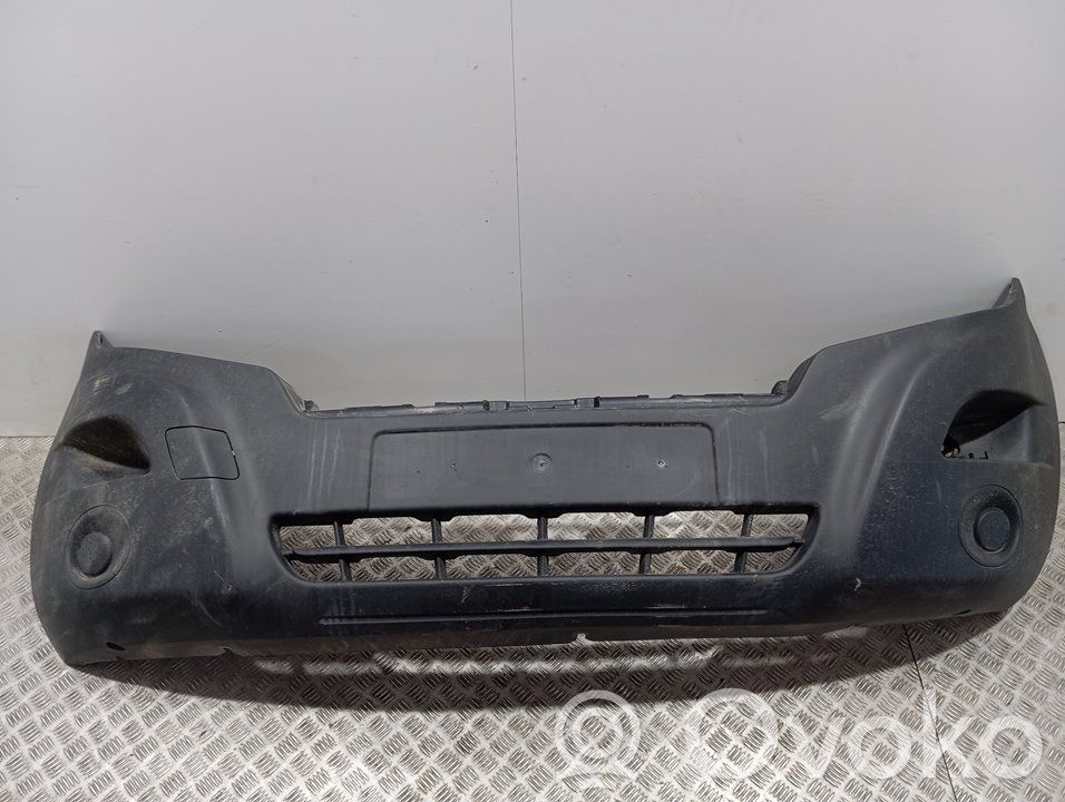 Nissan Interstar Parachoques delantero 