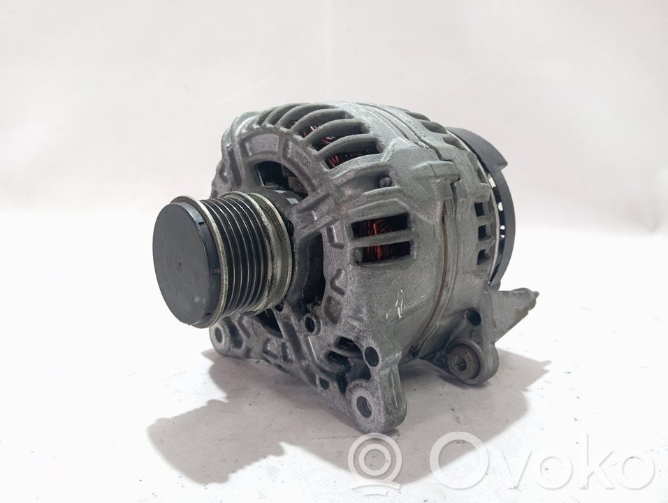 Generaattori/laturi   06F903023F