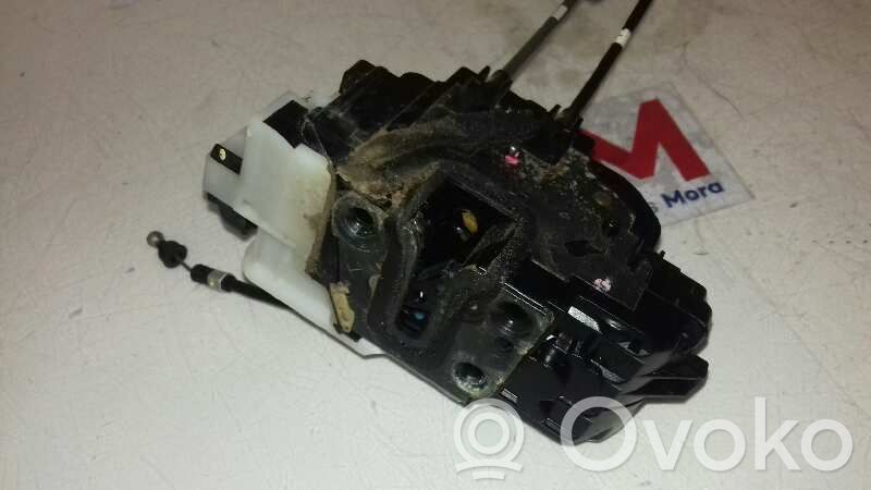 Motor de cierre de puerta trasera