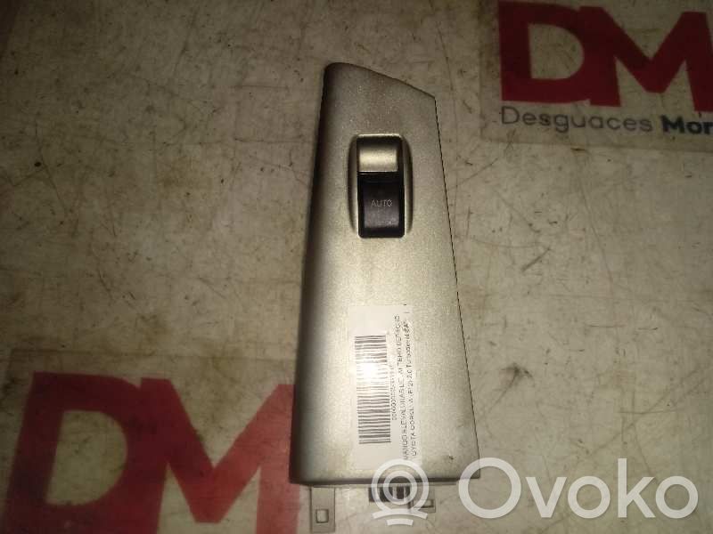 Toyota Corolla E120 E130 Electric window control switch 