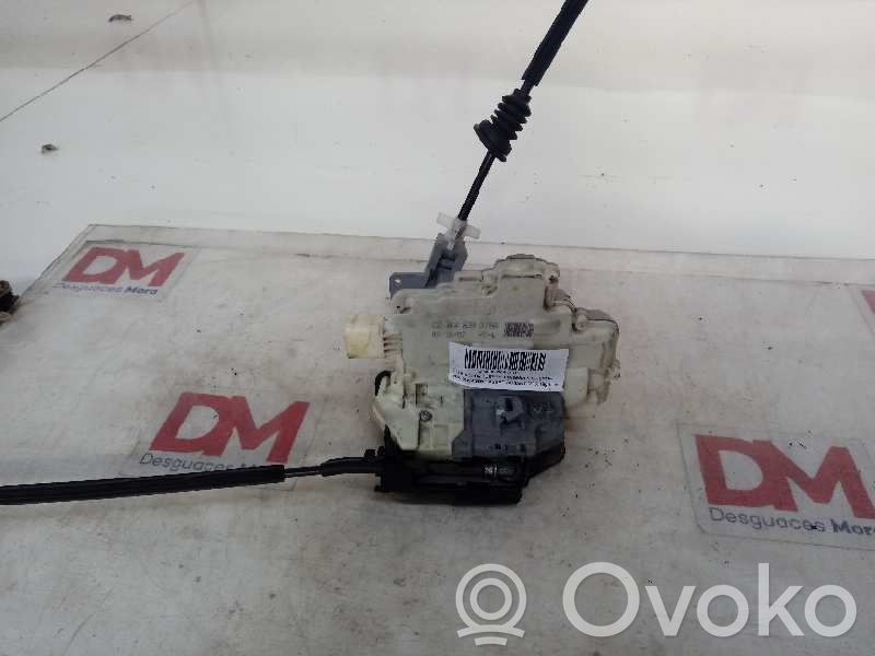 Volkswagen Passat Alltrack Rear door lock 