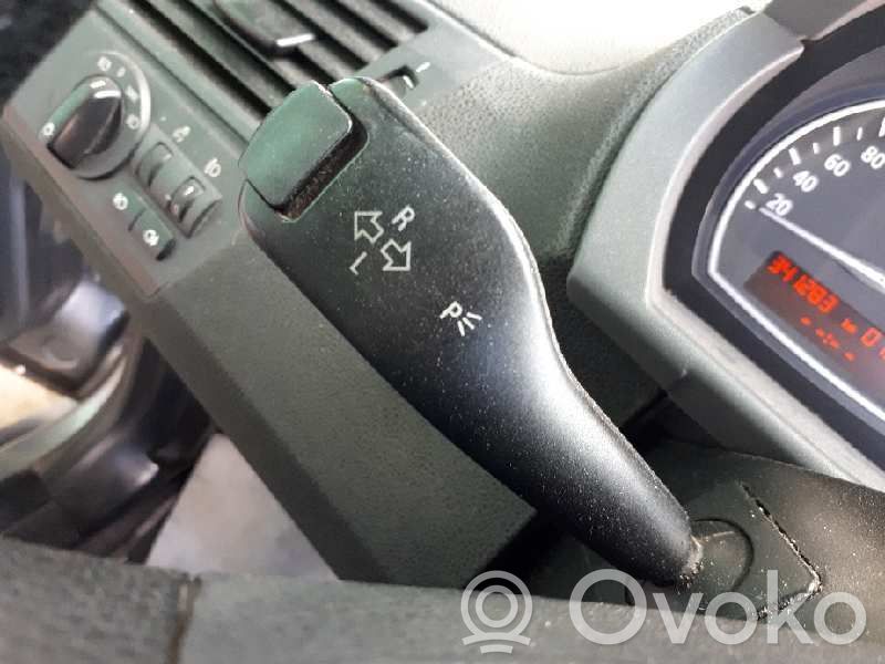 Indicator stalk