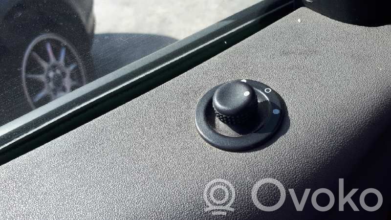 Renault Scenic II -  Grand scenic II Wing mirror switch 