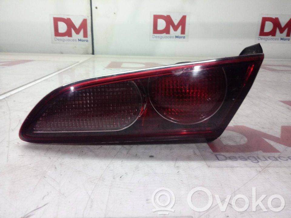 Tailgate rear/tail lights