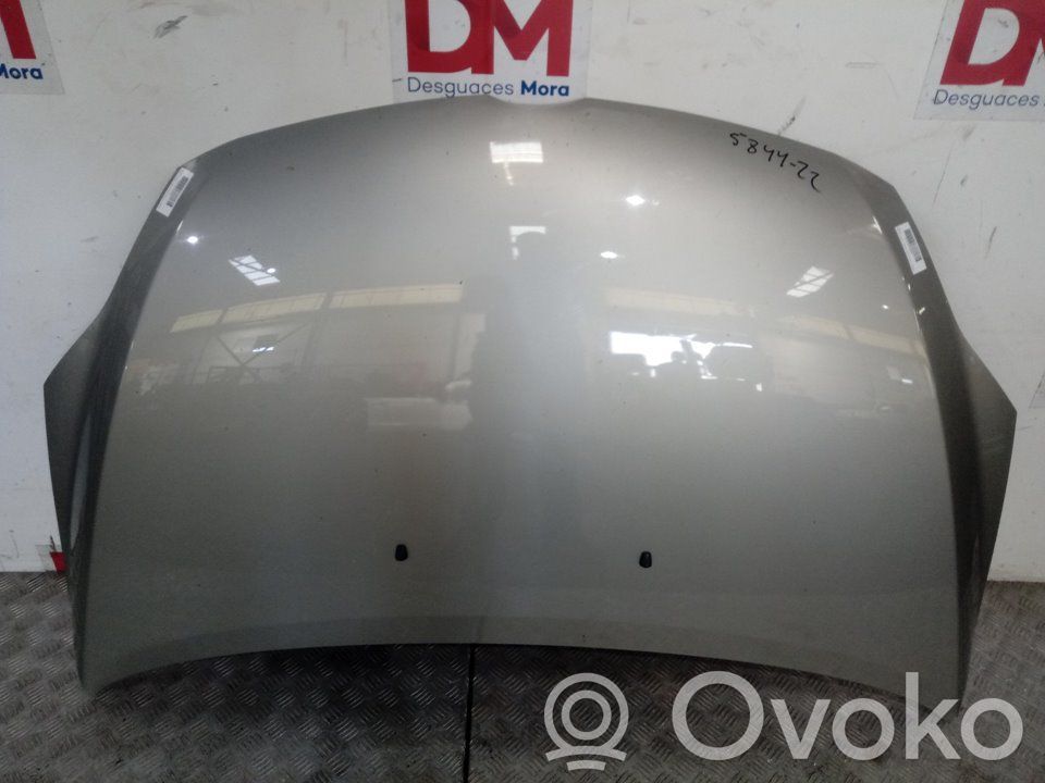 Mazda 5 Капот двигателя 