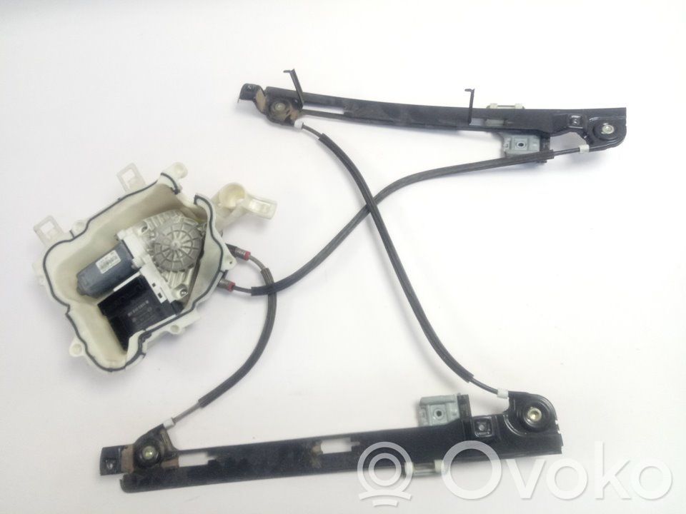 Regulador manual de la ventanilla delantera   5P0837461,5P0837401A