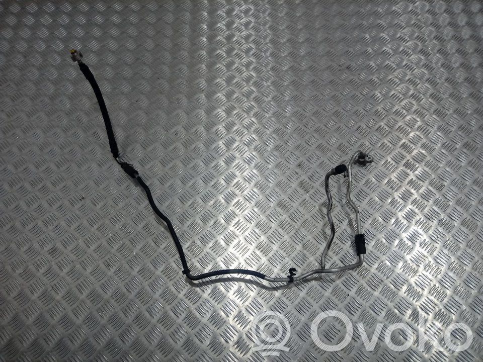 Ilmastointilaitteen putki (A/C)   7L0820750D