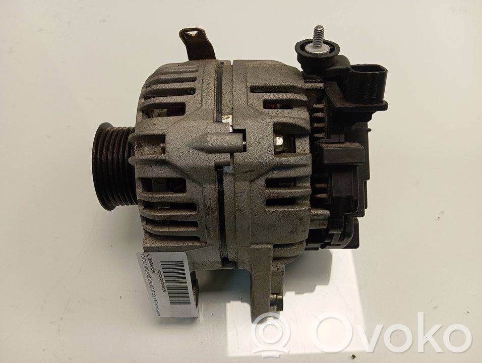 Toyota Avensis T220 Generator/alternator 