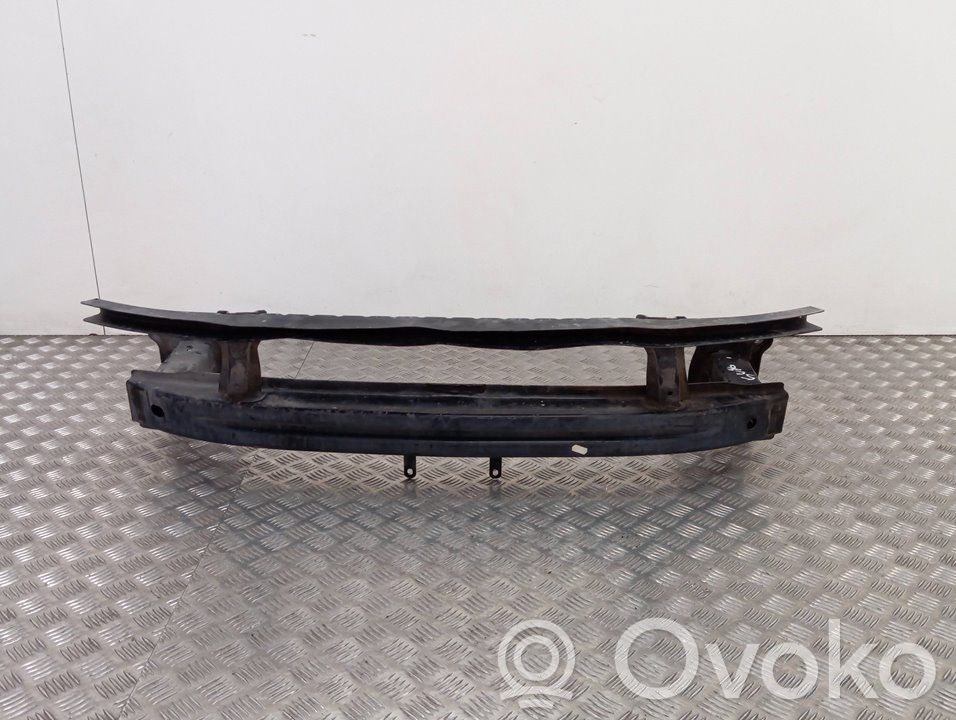 Soporte del parachoques delantero