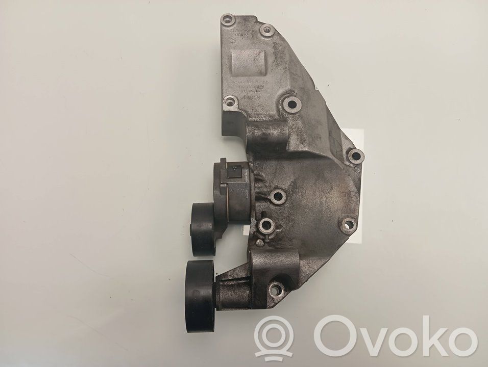 Ford Mondeo Mk III Staffa di montaggio del compressore dell’A/C