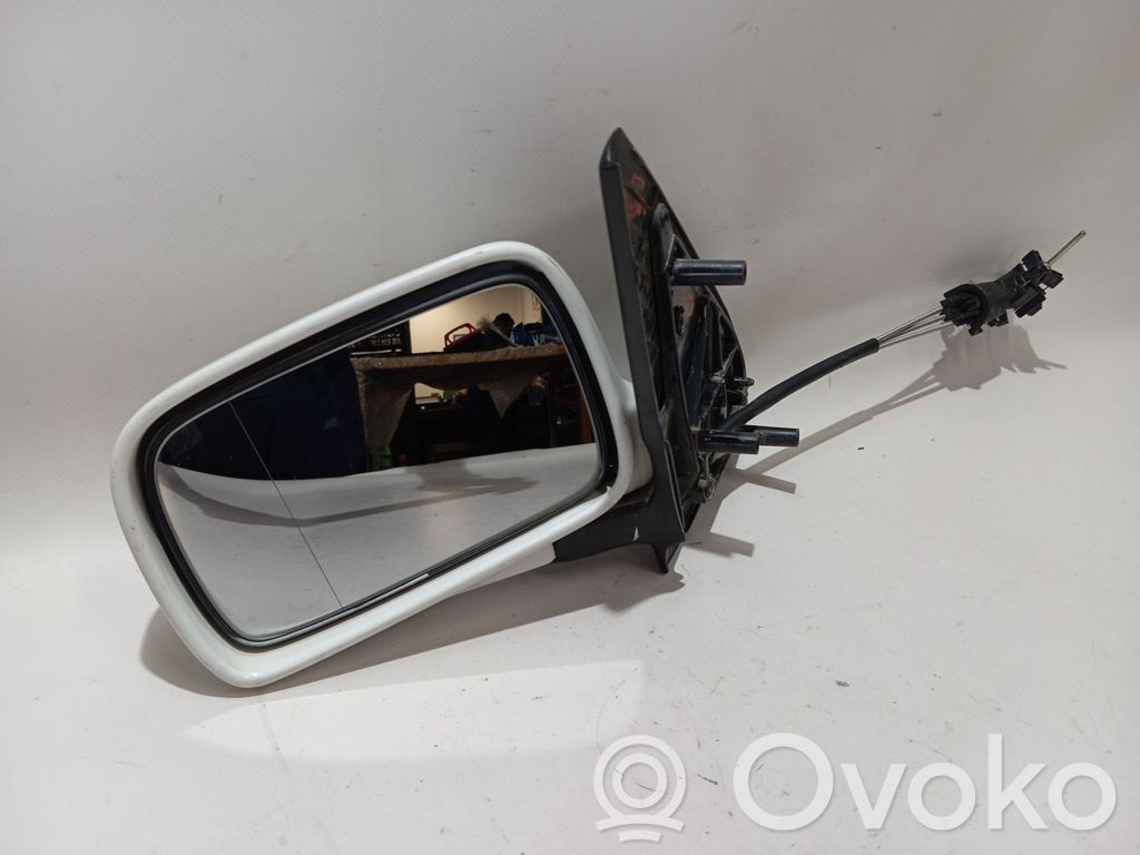Volkswagen Polo III 6N 6N2 6NF Elektryczne lusterko boczne drzwi przednich 