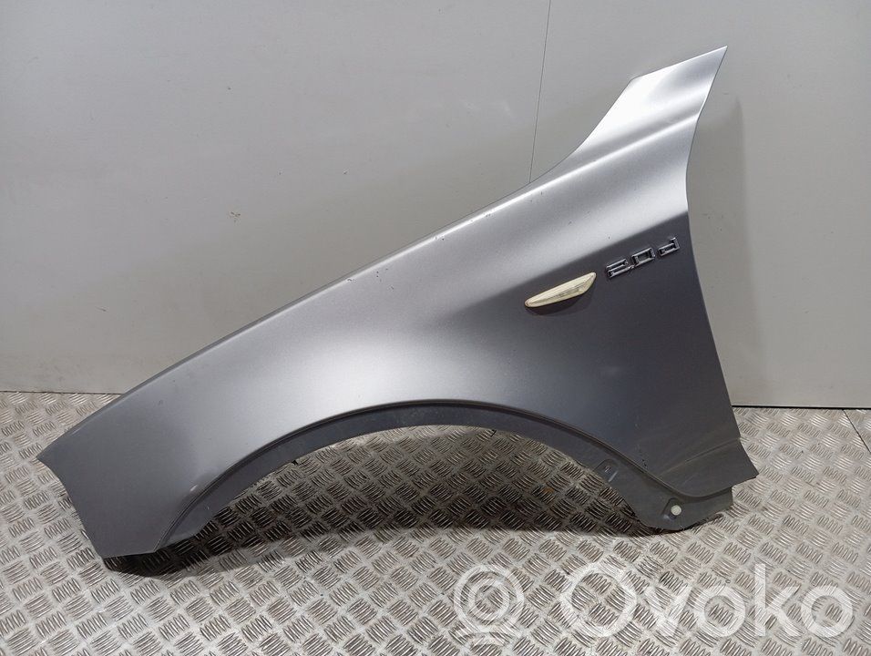 BMW X3 E83 Sparnas 