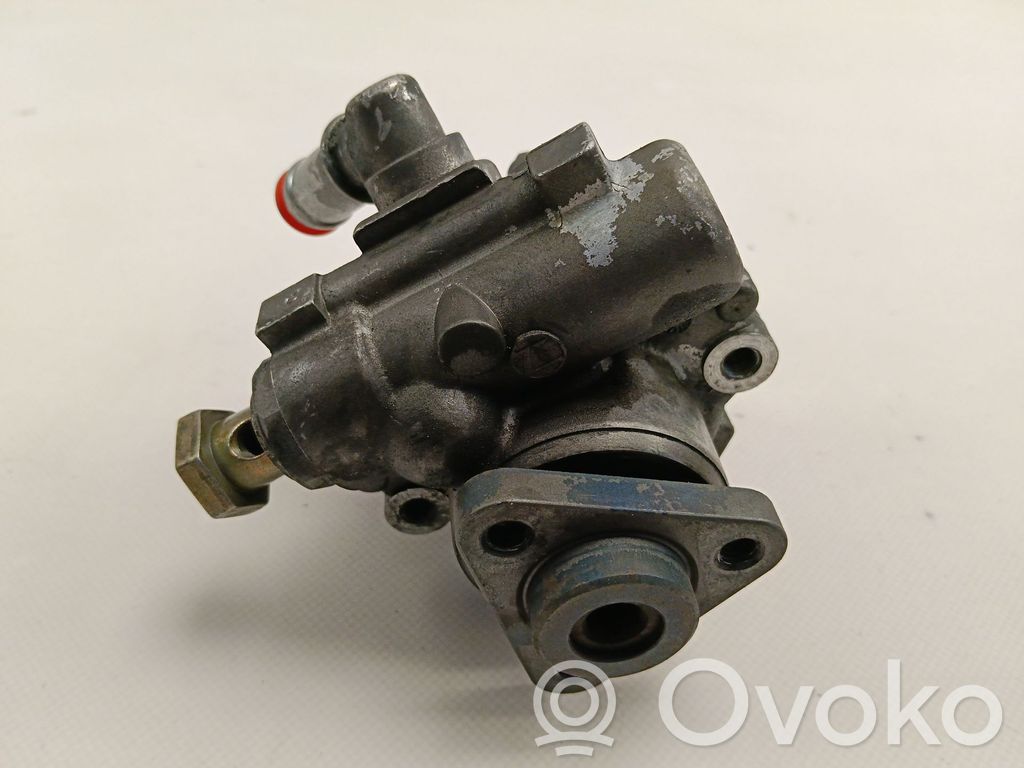 Audi A4 S4 B5 8D Pompa wspomagania 