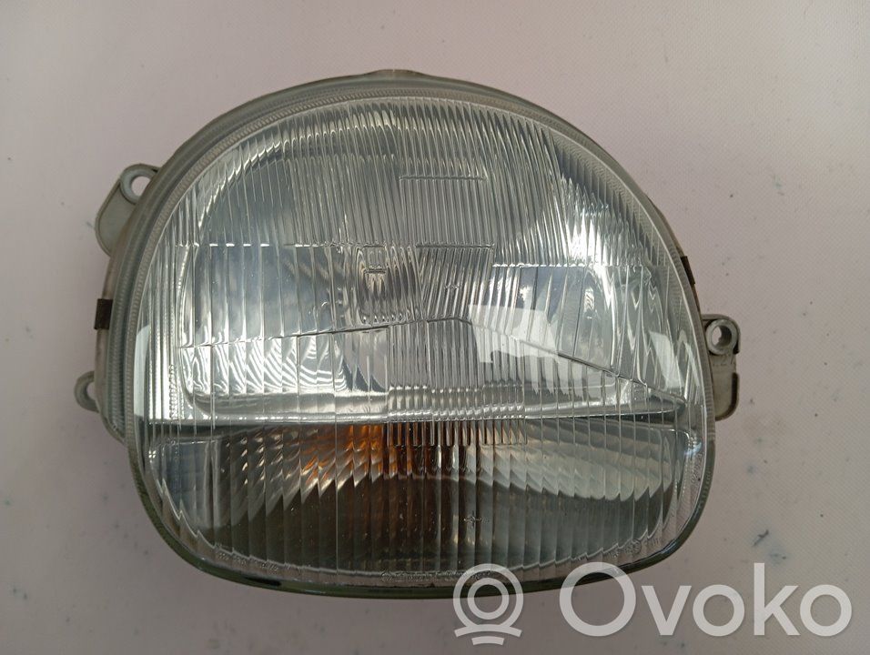 Renault Twingo I Faro/fanale