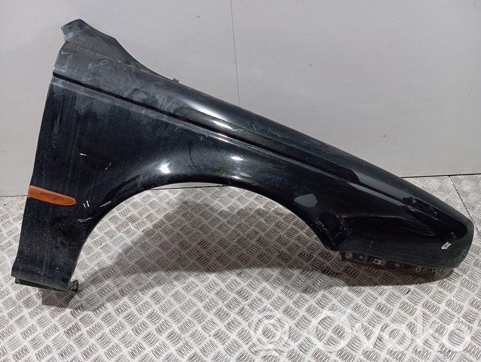 Jaguar X-Type Spārns 