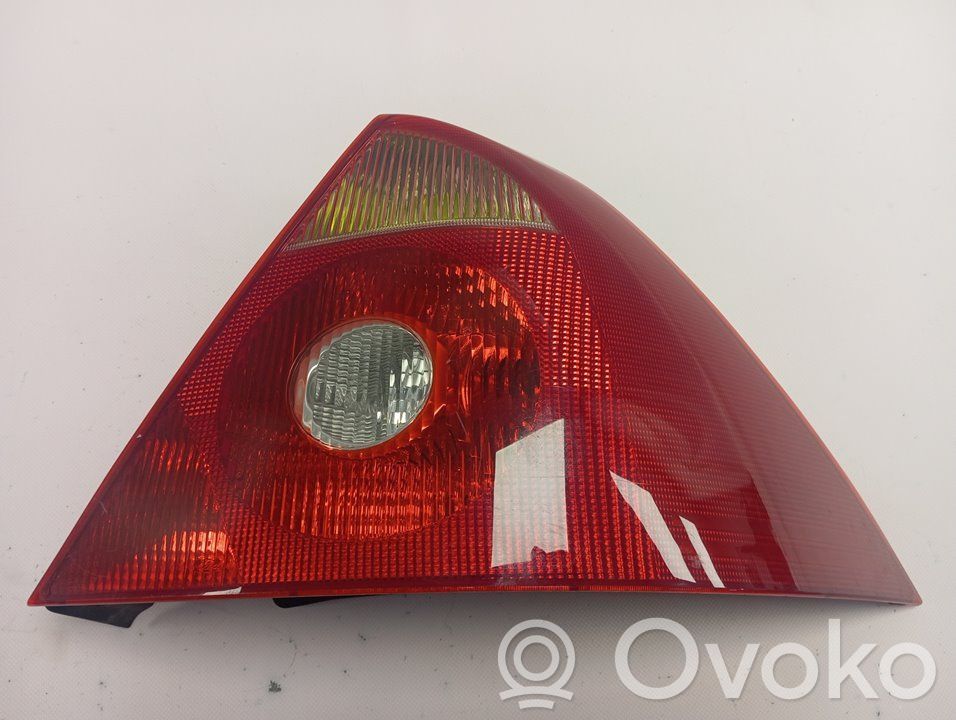 Ford Mondeo Mk III Lampa tylna 
