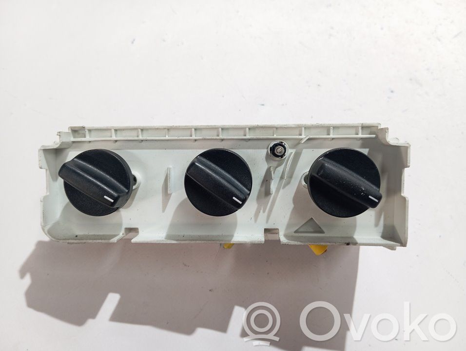 BMW 3 E36 Air conditioner control unit module 