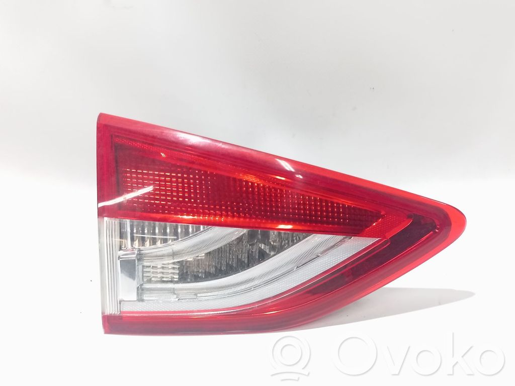 Ford Kuga II Etuajovalon polttimo 