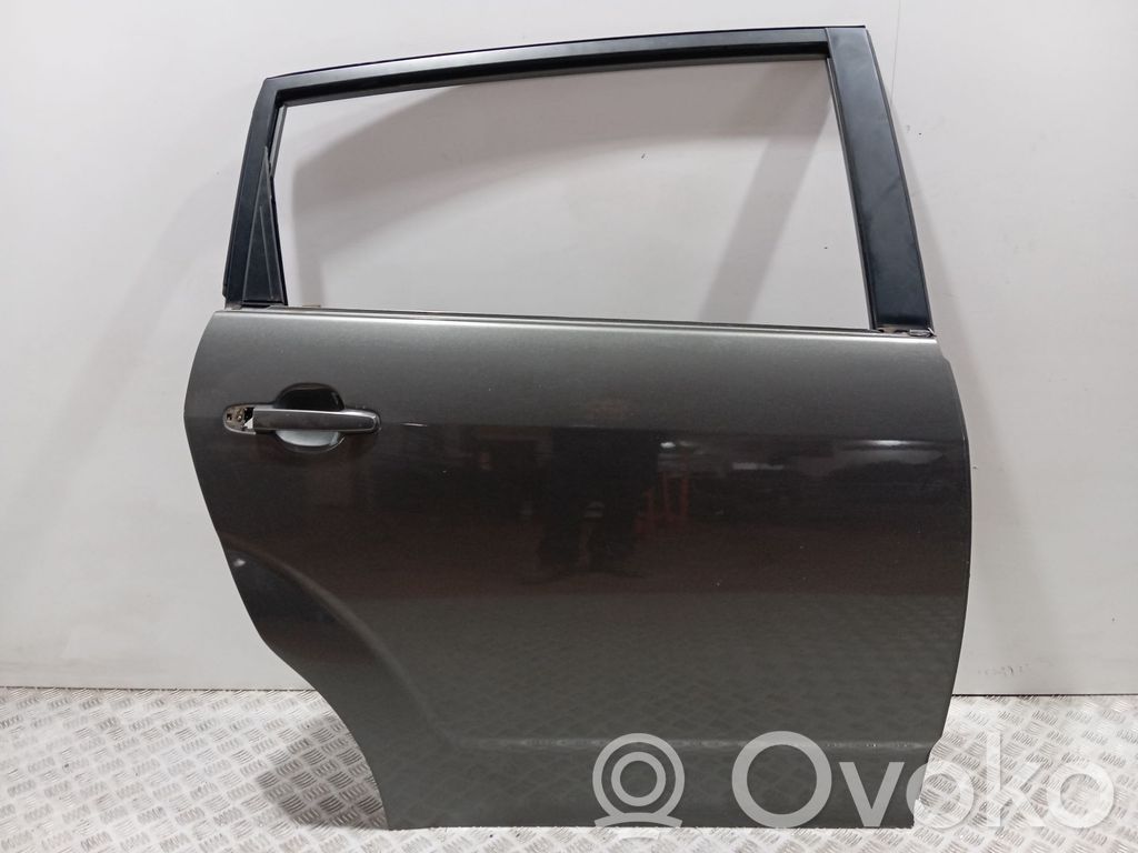 Galinės durys   670030F010