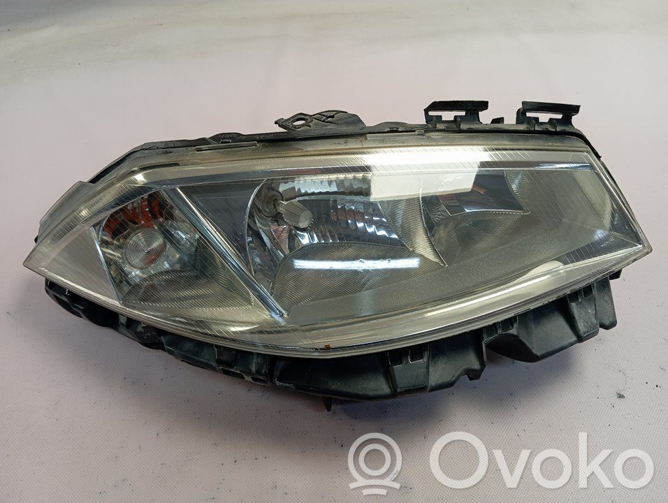 Renault Megane II Scheinwerfer 