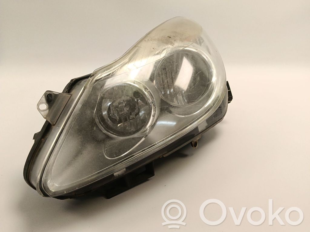 Opel Corsa D Priekšējais lukturis 