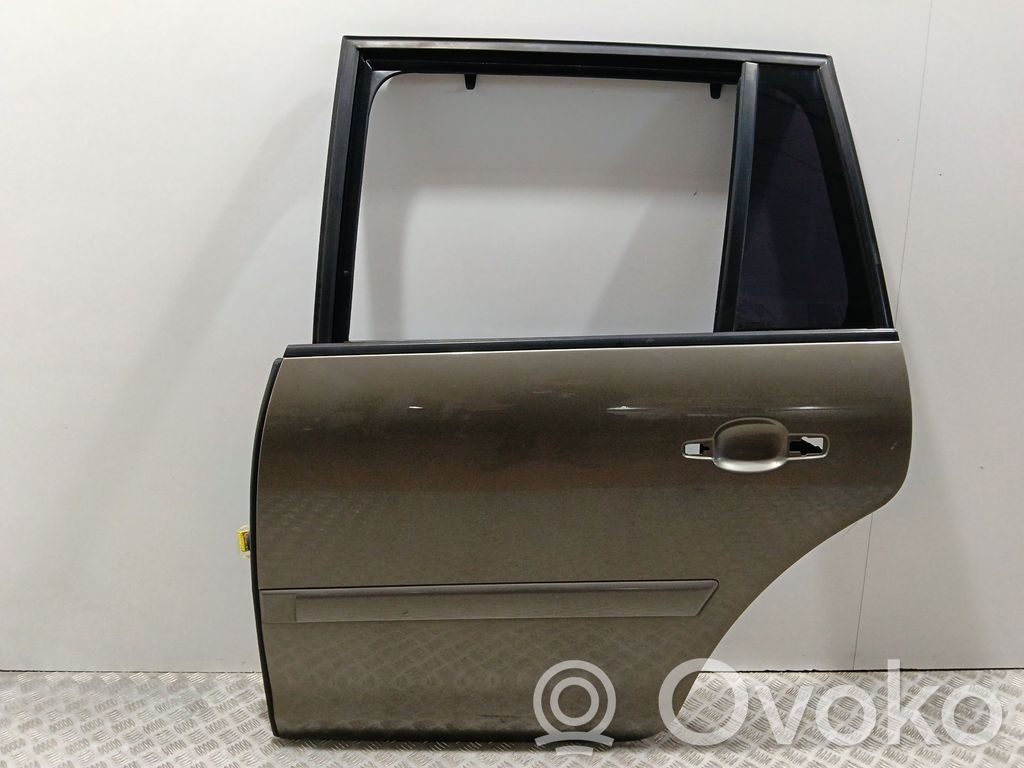 Puerta trasera   9006K4