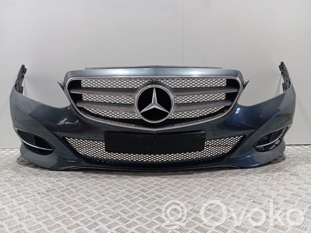 Mercedes-Benz E A207 Parachoques delantero 