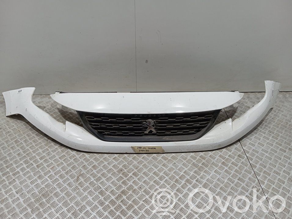 Front bumper   1615050480